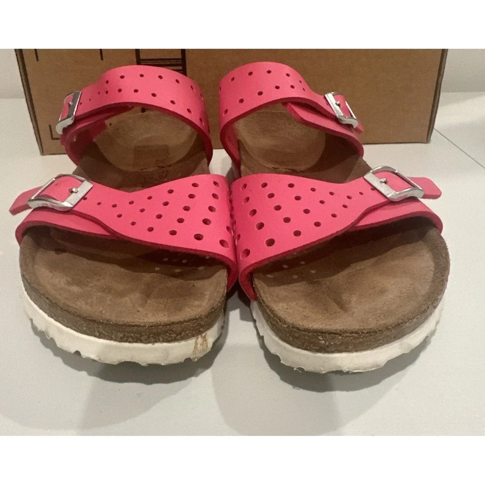 Birki's Birkenstock EU36/US 5 Narrow Freeport Perforated Pink Leather Sandals